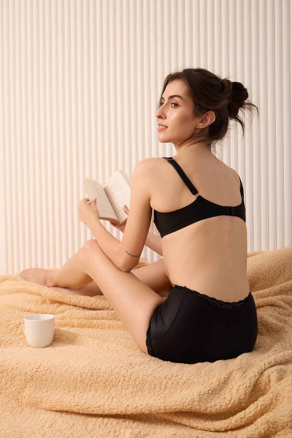 Lace Shaping Briefs